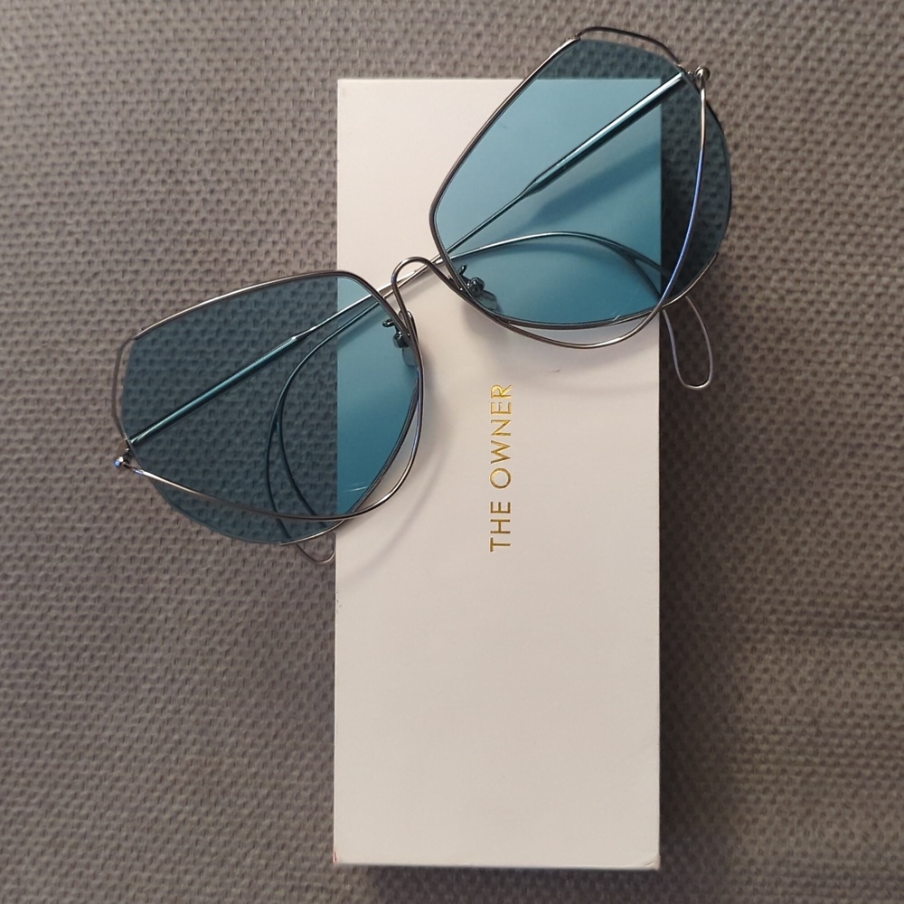 The Owner blue sunglasses